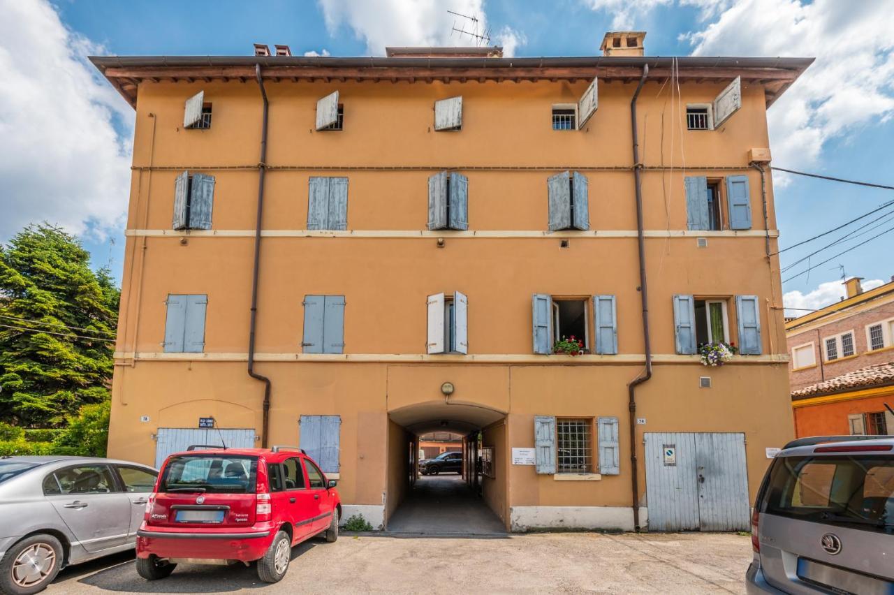 Nella Corte Del Mulino, 1 Passo Dal Centro Con Parcheggio Modena Exterior foto